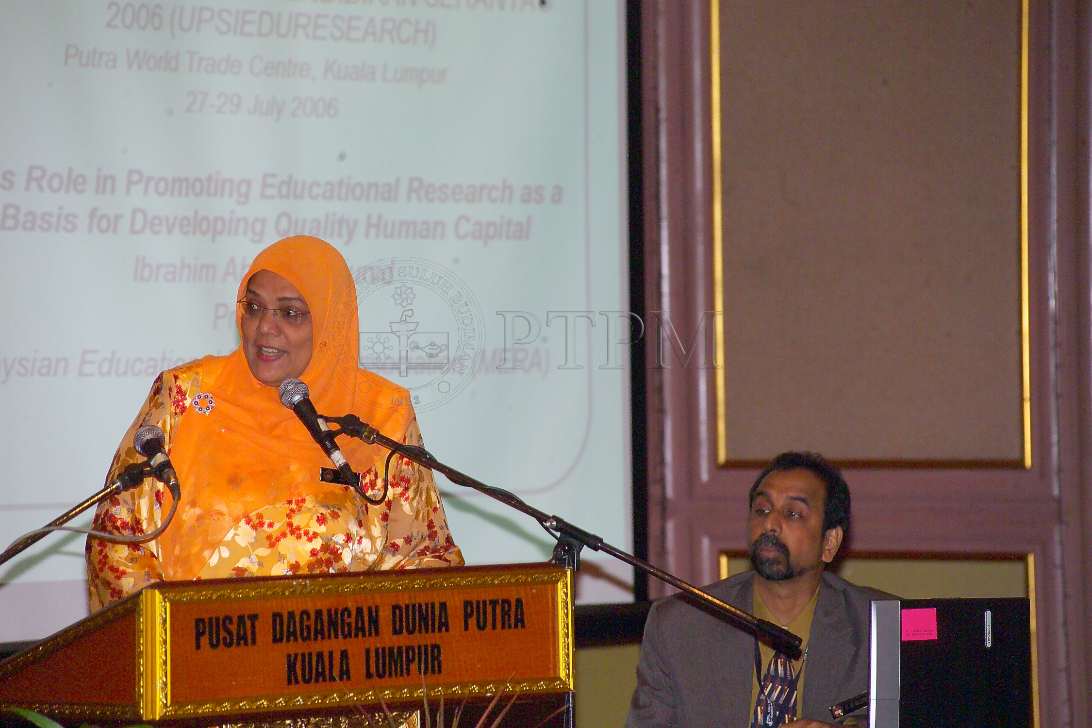 PTPM 06 23 eduresearch D9X40734